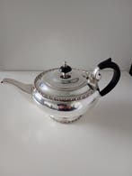 Walker & Hall - Theepot (3) - Verzilverd - Walker & Hall, Antiek en Kunst