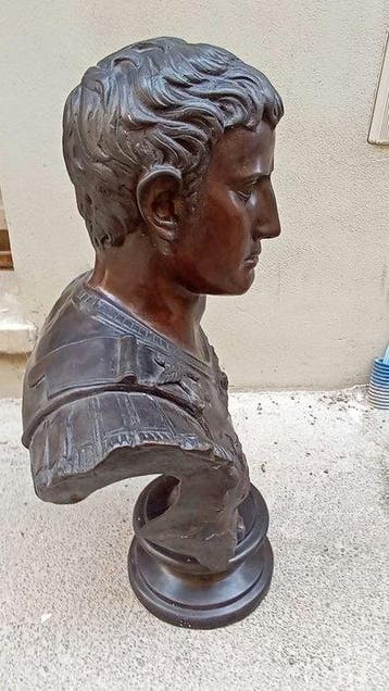 sculptuur, Mezzobusto di Augusto - 74 cm - Brons