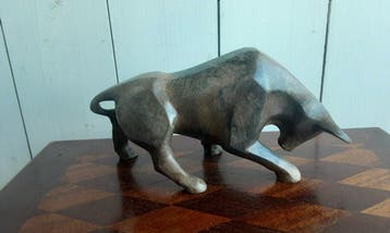 P. Chenet - Figure - Stier - 23 cm - Bronze