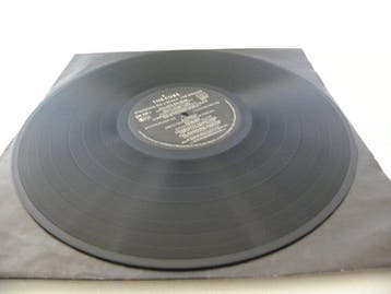 Cure - Standing on a beach. the singles - 1st German, Nieuw in verpakking