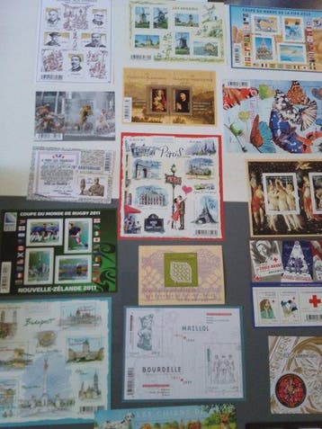 Frankrijk 2010/2011 - Een lot Franse zegels, blokken en