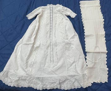 Biancheria d’epoca (vestito battesimo, fascia ombelicale) -