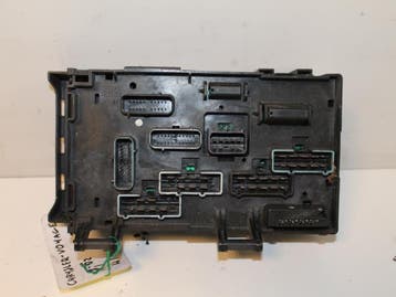 Zekeringkast Chrysler Voyager O83777, Nieuw