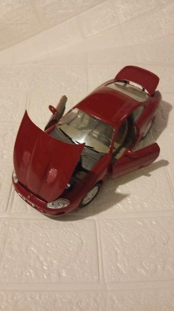 Maisto, Solido, Bburago 1:18 - Modelauto (3) - Jaguar