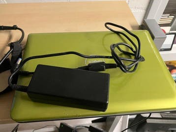 Dell Inspiron mini 10 with 100gb storage ,2gb memory, Nieuw