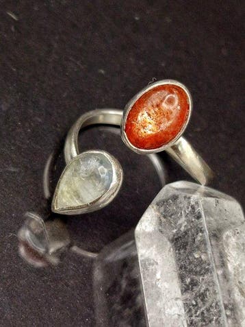 Bijou « Éclipse » artisanal à taille réglable, en argent
