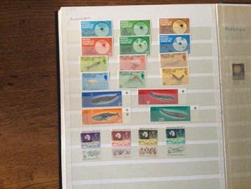 Monde 1920/2000 - Europe+oceanie, Timbres & Monnaies