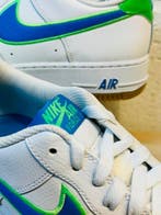 Nike - Air Force White Poison Green P44 - Sneakers - Maat:, Nieuw
