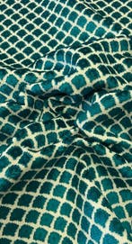 Prachtig fluwelen jacquard met een klein, regelmatig