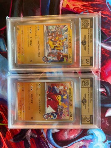Pokémon - 2 Graded card - Pikachu Promo card, Event, Hobby en Vrije tijd, Nieuw