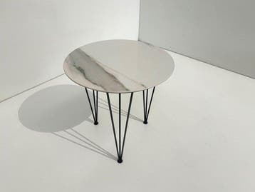 Maconi - Table dappoint - Pyramide - Grès / tubes