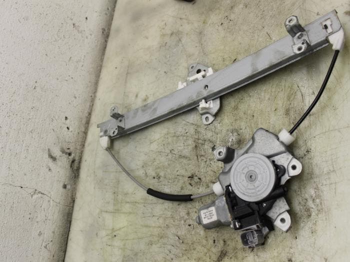 Ruitmechaniek 4Deurs rechts-voor Nissan Juke O92977, Auto-onderdelen, Carrosserie