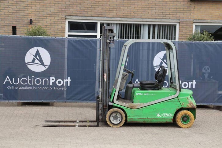 Veiling: Heftruck Cesab BLITZ 420 Elektrisch 2000kg 5m 2001, Articles professionnels, Machines & Construction | Chariots élévateurs & Transport interne