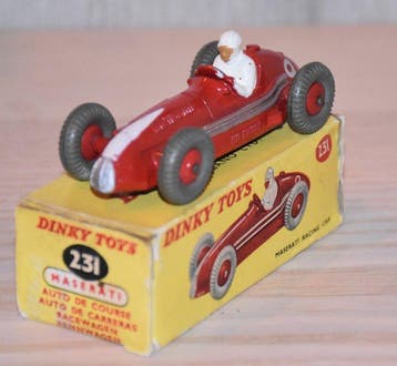 Dinky Toys 1:43 - Voiture de course miniature - Maserati