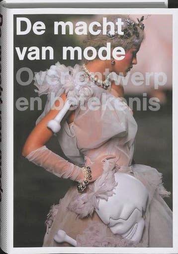 De macht van mode 9789058975102 N. van den Berg, Verzenden, N. van den Berg