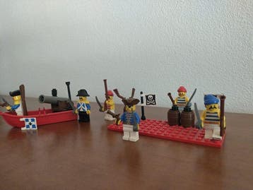 Lego Set - Pirates - 6270, 6276, 6265, + 6 minifigure+barca
