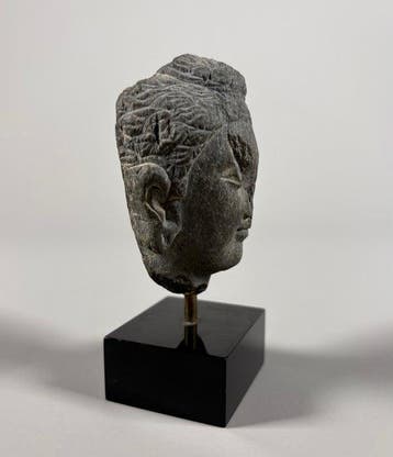 Royaumes indo-grecs, Ier–IIe Pierre, Schiste Sculpture de