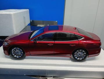 Autoart 1:18 - Model sportwagen - Lexus LS500h, Nieuw