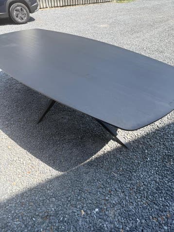 Wellington eettafel, kleur noir (nieuw, outlet)