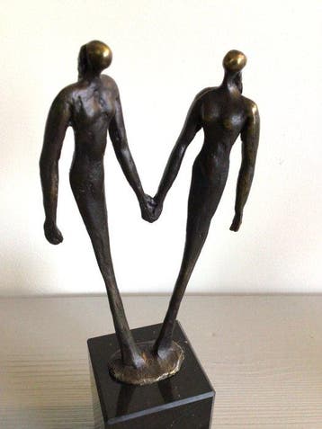 Corry Ammerlaan - sculptuur, “ Happy together ! “ - 21 cm -, Antiquités & Art