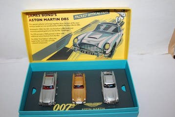 Corgi 1:43 - Voiture miniature - James Bond - Three Aston, Hobby & Loisirs créatifs