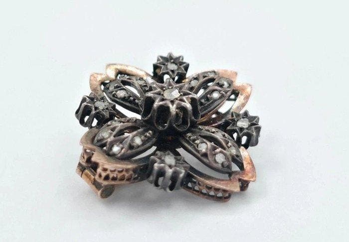 Broche - 18 karaat Roségoud, Witgoud - 0.35ct. tw. Diamant, Handtassen en Accessoires, Antieke sieraden