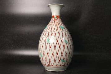 Vase Heishi en grès Mashiko avec un motif en filet rouge vif