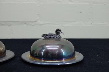 verzilverde cloche voor foie gras - Beeldje (2) -