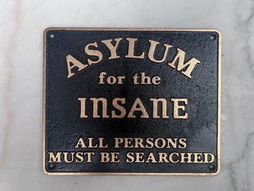 Decoratief ornament - Asylum for the insane - Europa, Antiek en Kunst, Curiosa en Brocante