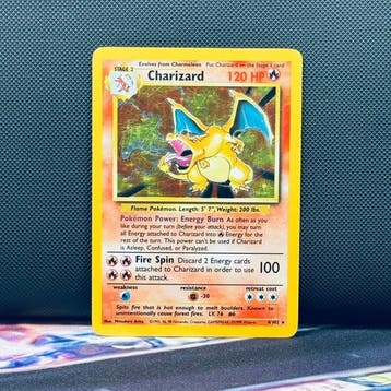 Pokémon Card - CHARIZARD HOLO 4 - Pokémon