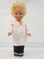 GIGI SONNI - Pop Gigi Sonni 45,box lots of clothing -