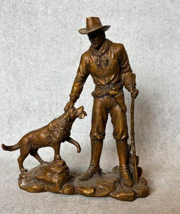 Sculpture, Jager met hond 22.5 cm - 22.5 cm - Bronze
