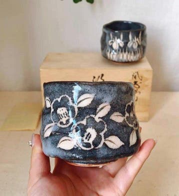 Japanse Mino Nezu Shino-ware paar yunomi theekopjes door