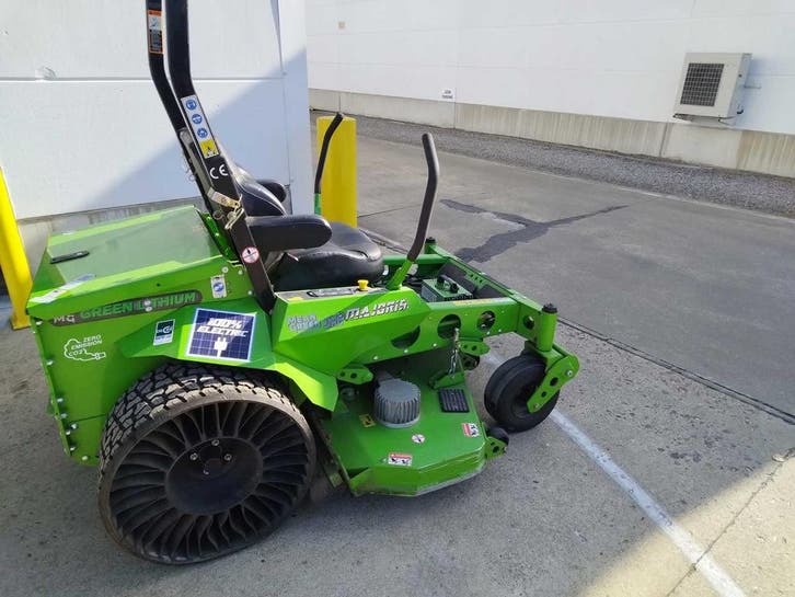 Online veiling - Mean Green - Majoris - Ride on lawn, Articles professionnels, Machines & Construction | Jardin, Parc & Sylviculture
