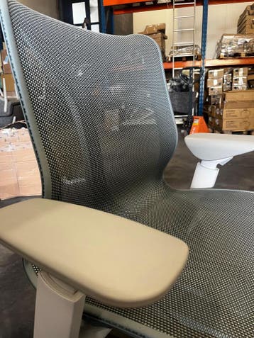 Herman Miller Cosm (Refurbished Bureaustoel), Verzenden, Bureaustoel
