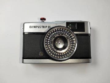 Olympus Trip 35 35mm film camera with 40mm f/2.8 lens