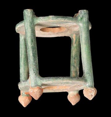 Chinois antique, dynastie Ming Terre cuite stand - 16 cm