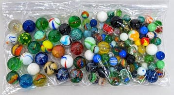 Bille - Knikkers Deux sachets en plastique remplis de billes
