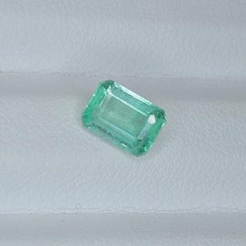 Sans prix de réserve Émeraude - 1.30 ct - International, Nieuw