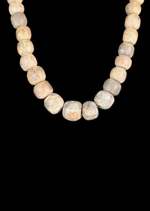 prehistorisch Mammoetbeen Kralenketting (Zonder, Antiquités & Art, Antiquités | Autres Antiquités