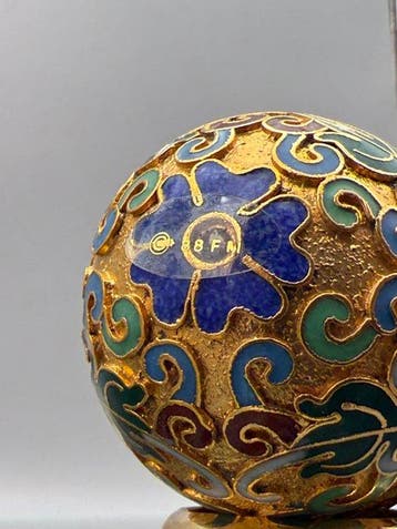 Œuf Fabergé - Trésor des œufs Cloisonne - Plaqué or, Antiquités & Art