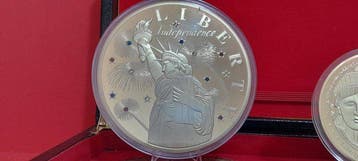 Verenigde Staten. Medal Liberty x 2 (Zonder minimumprijs)