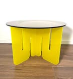 Mrn.D - Mrn.D - Table basse - plexiglas - Fluo fumé