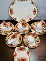 Royal Albert - Theeservies (15) - Been - Oval Plater/ 3