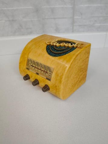 Ducati - RR3404 Paniere Miniature Radio, Nieuw