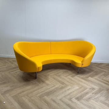 Design Offecct  Orgy Sofa & Poef van Designer Karim Rashid,
