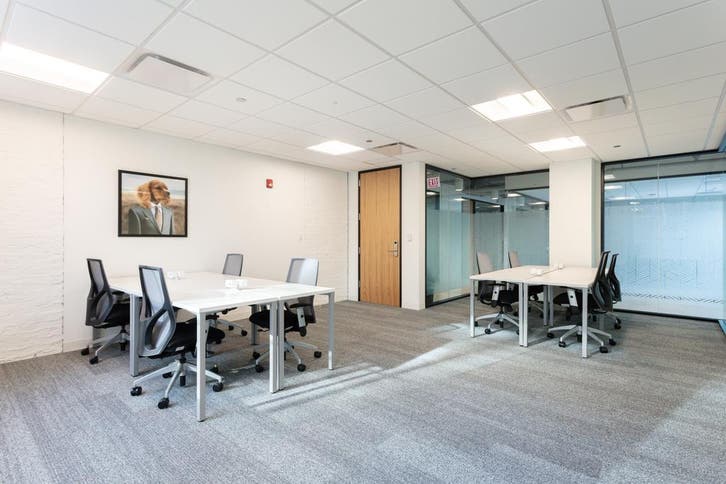 Espace de bureau pour 10 pers. à Guillemins, Articles professionnels, Immobilier d'entreprise