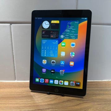 Apple iPad (5th Generation) 128GB Wifi - Mobiele telefoon, Nieuw