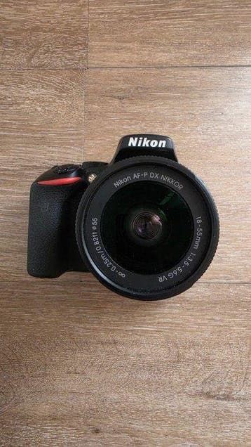 Nikon D5600 + AF-p 18-55mm + acc. Digitale reflex camera, Nieuw