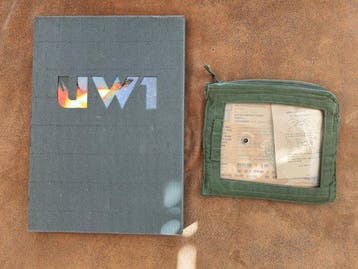 Universal War One T1 + suppléments + dédicace - C - 1 Album, Livres, BD